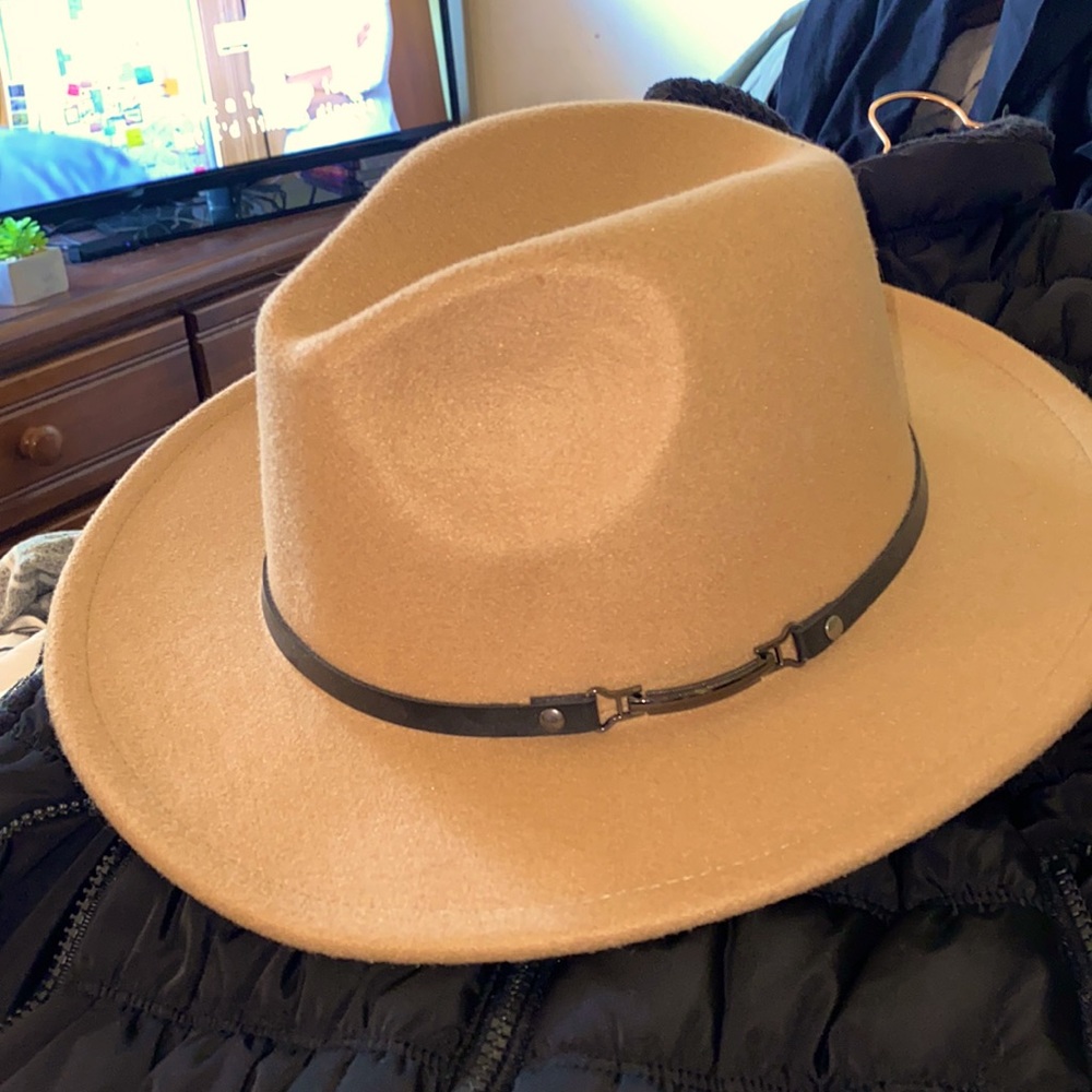 Fedora - never worn